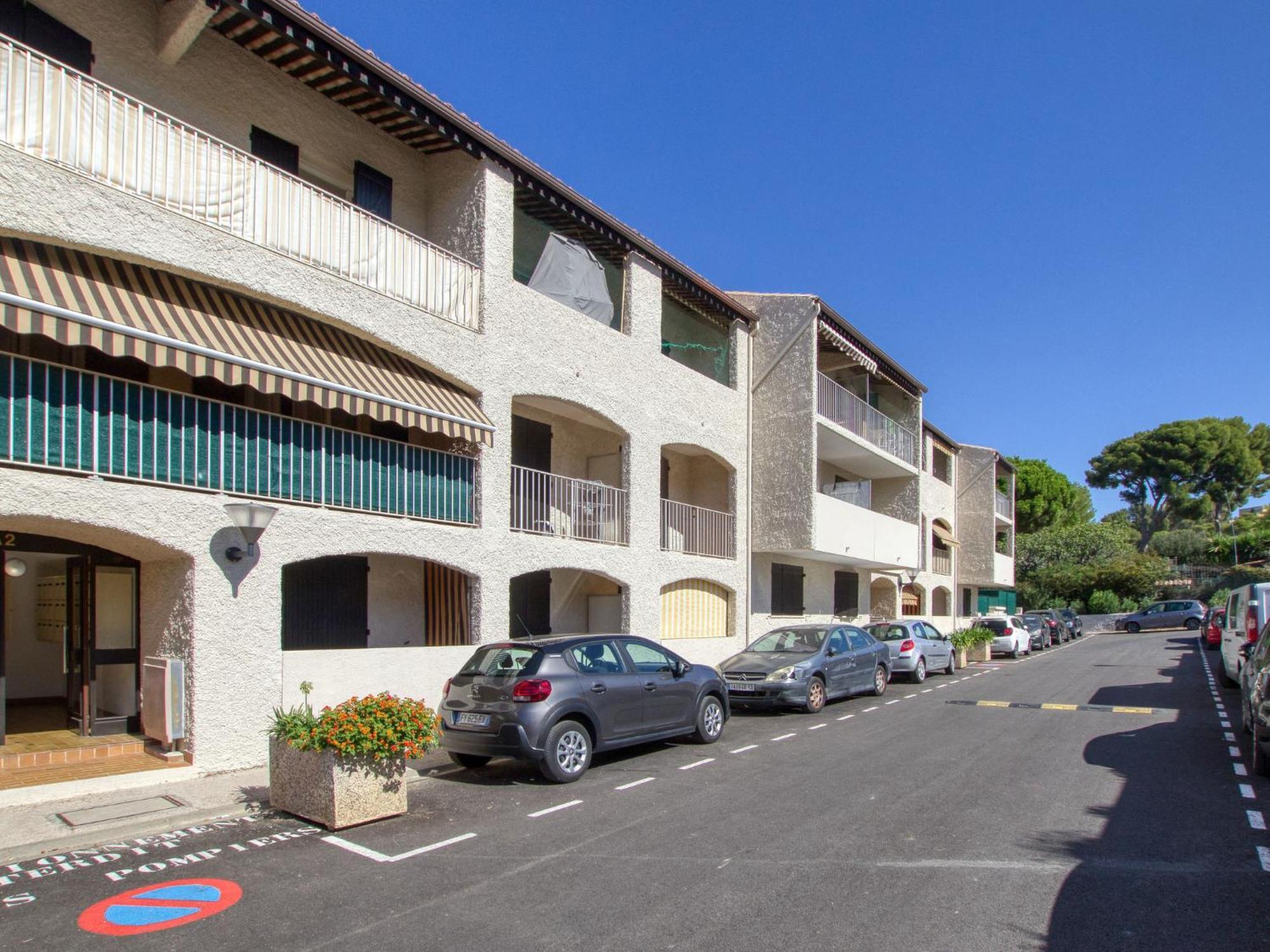 Apartment Les Aigues Marines-12 By Interhome Ла Мадраг Екстериор снимка