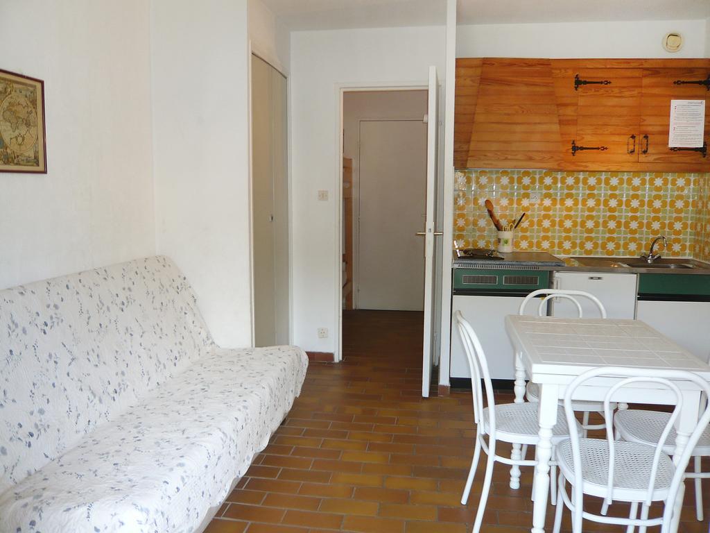 Apartment Les Aigues Marines-12 By Interhome Ла Мадраг Екстериор снимка